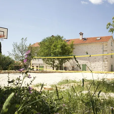 Hacienda De Olivos Roial
